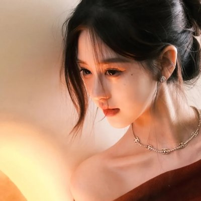 踏着波涛的少年